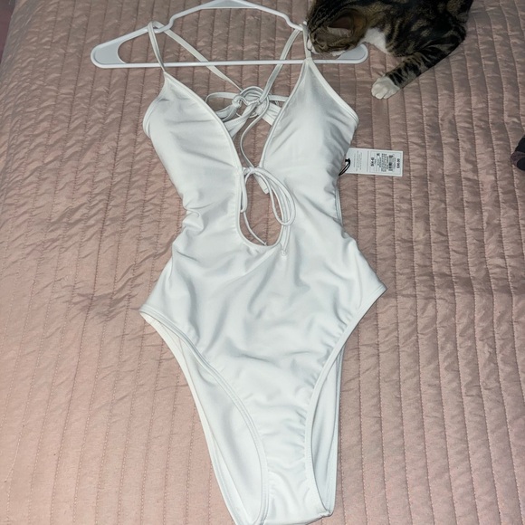 Bathing suit - Picture 2 of 2